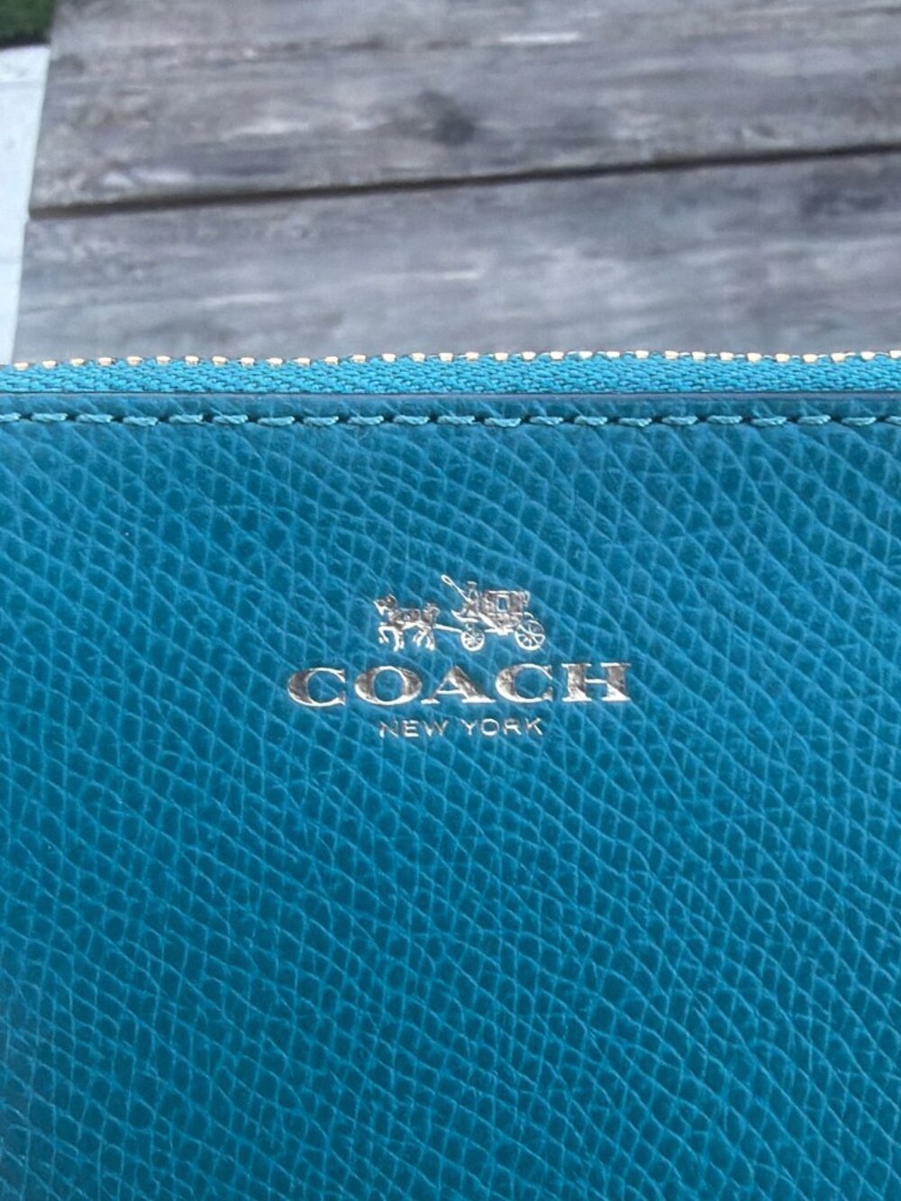 Coach Turquoise Pebble Leather Keychain Mini ID Wallet Skinny Card Case NWOT - Picture 2 of 6